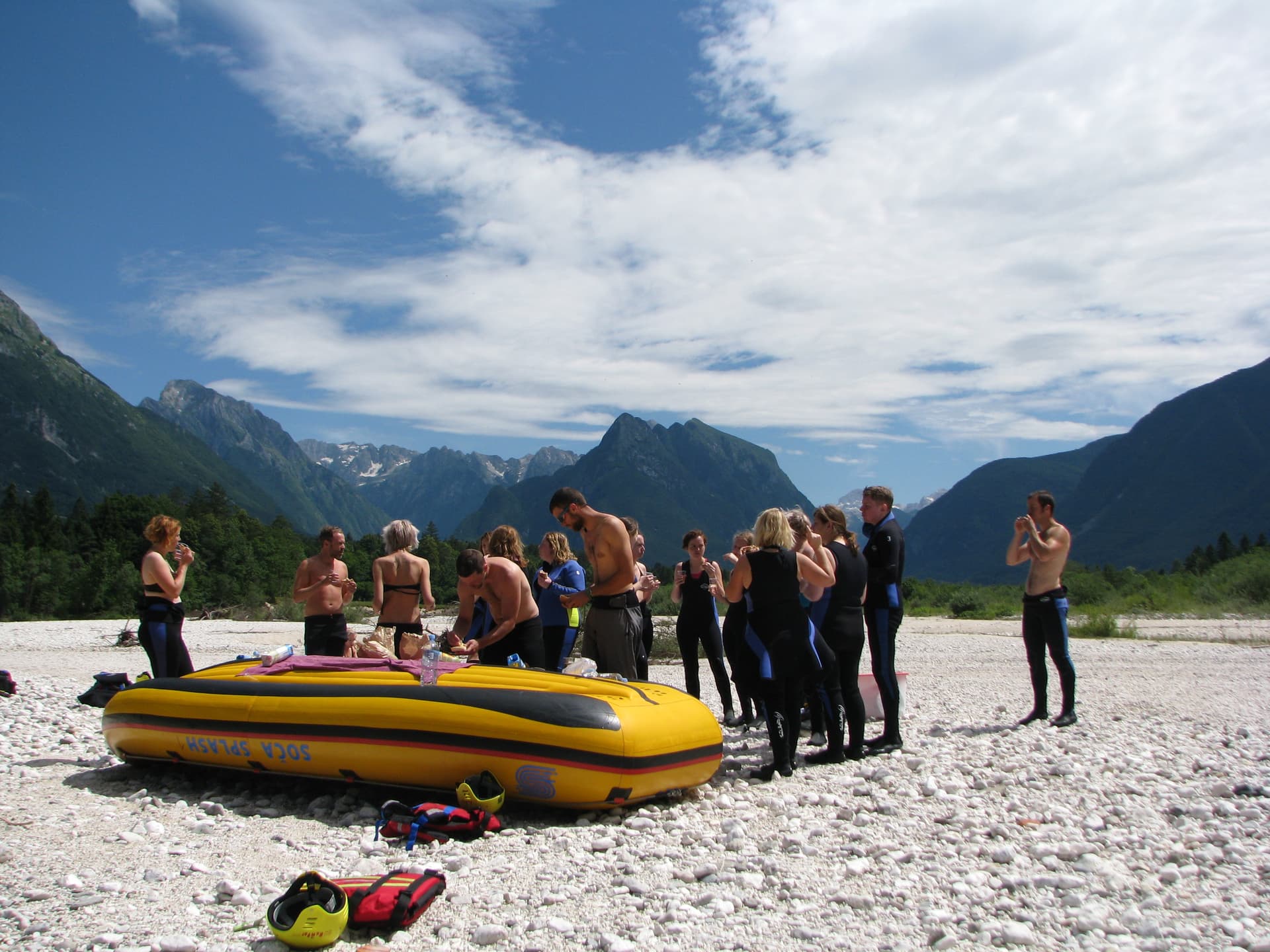 FULL DAY RAFTING WITH A PICNIC ON SOČA RIVER