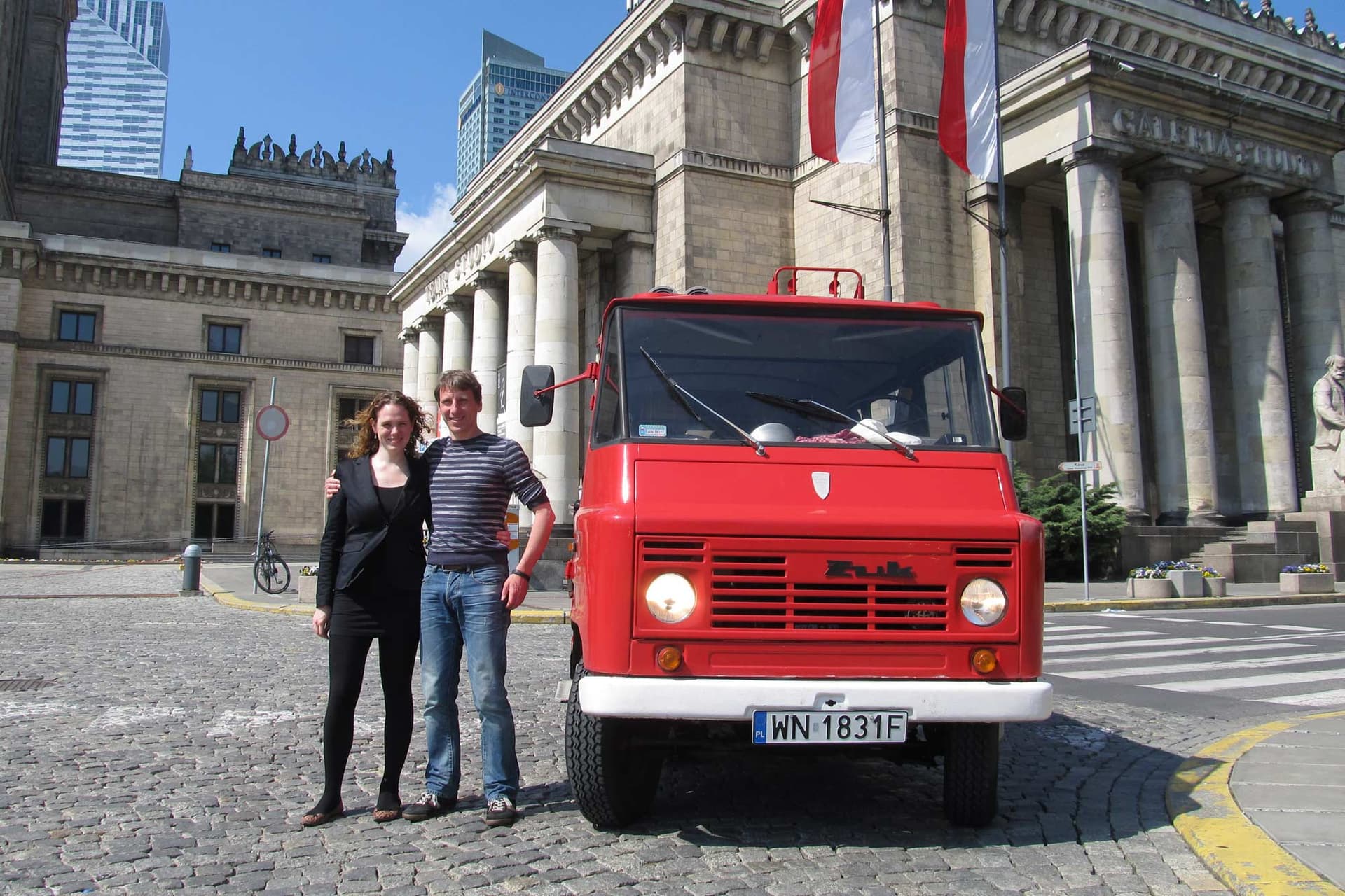 Your Custom Warsaw Tour – Private Experience by Retro Minibus with Hotel Pickup