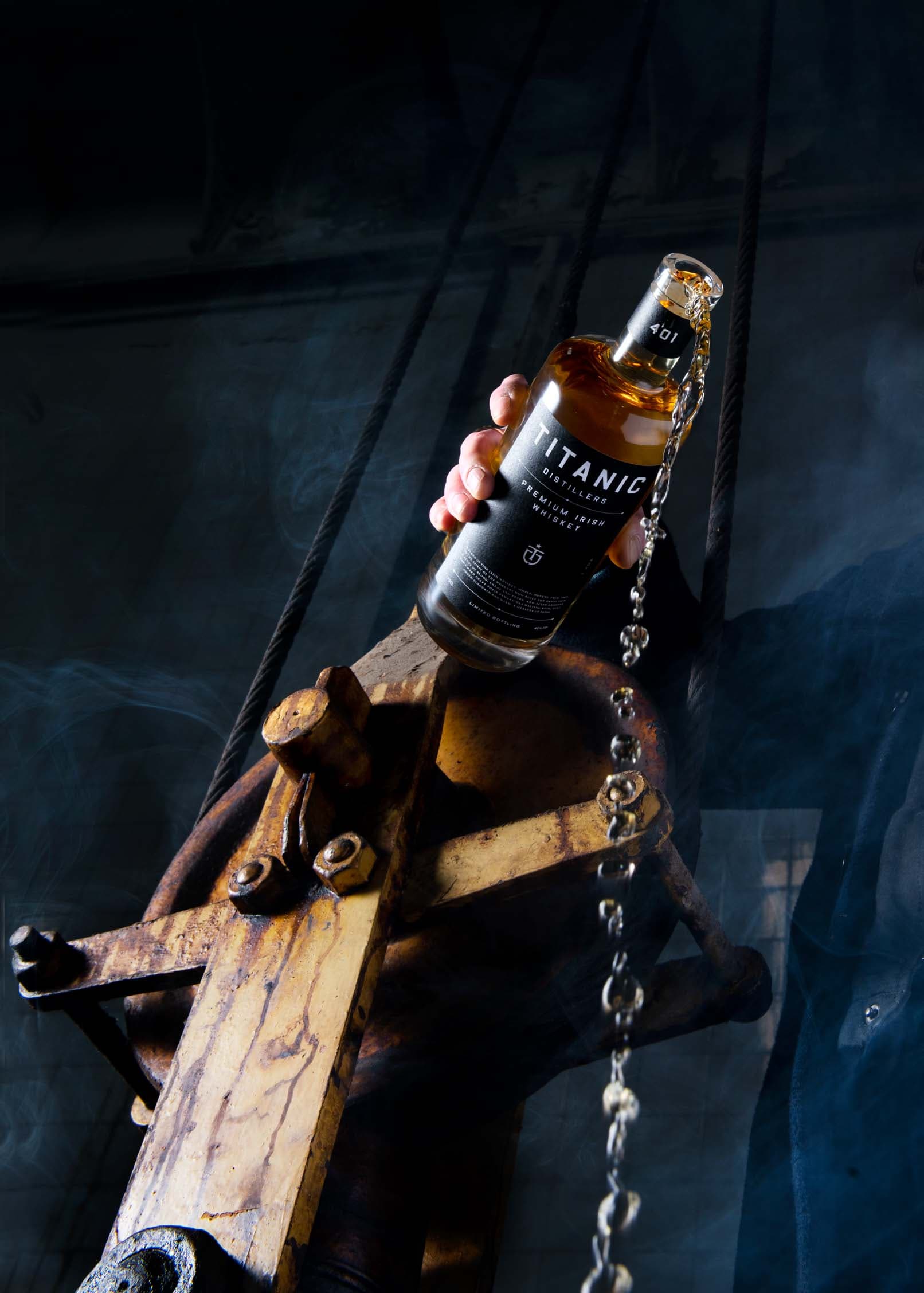 Belfast : Giants Causeway and Titanic Distillers Whiskey tasting tour