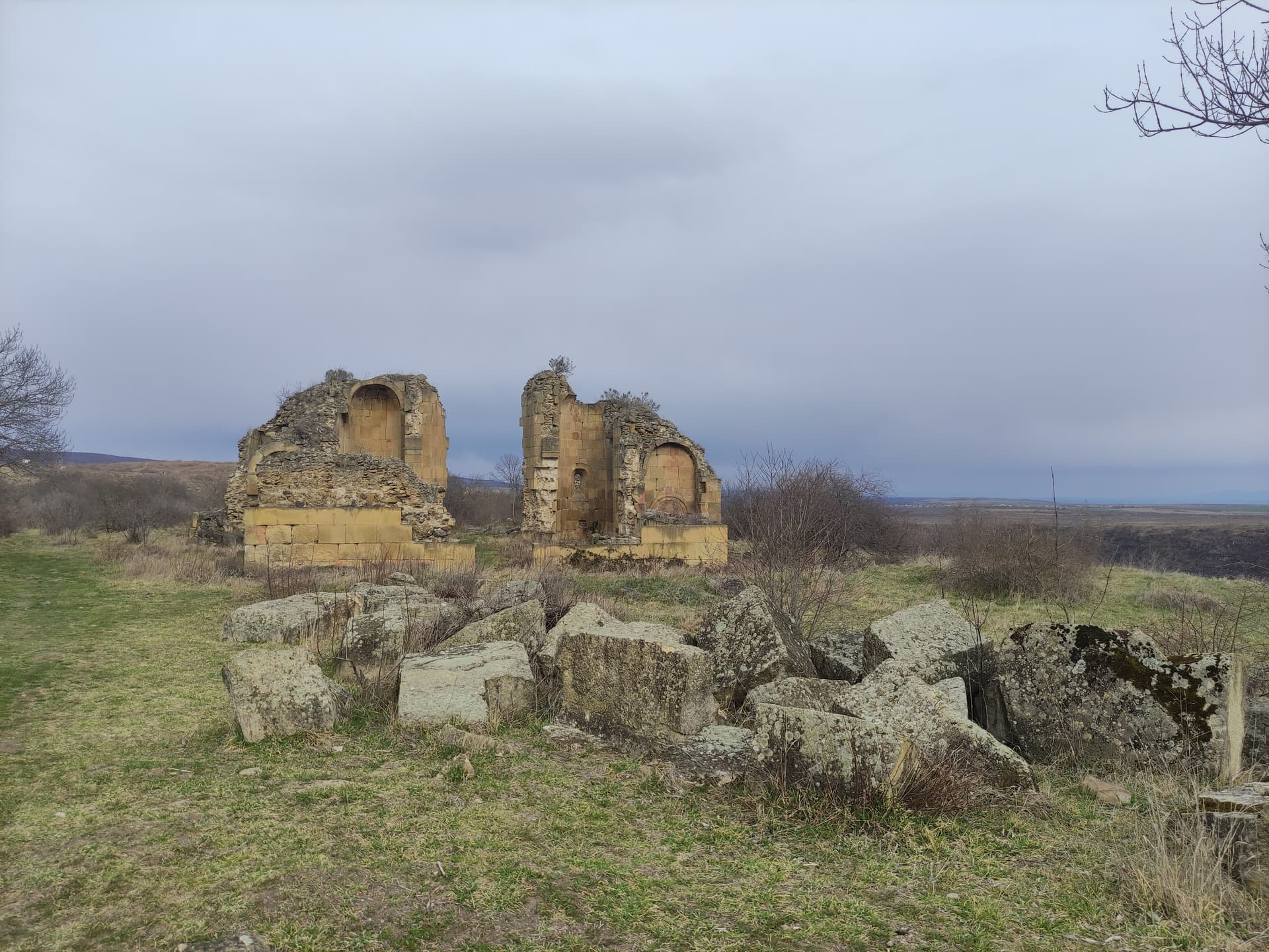 Tour to Samshvilde from Tbilisi (Medieval Ruins, Citadel, Church, Caves, Canyon)