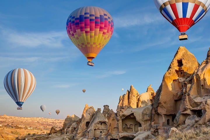 Istanbul: Cappadocia 2-3 Day Tour with Flights & Hotel