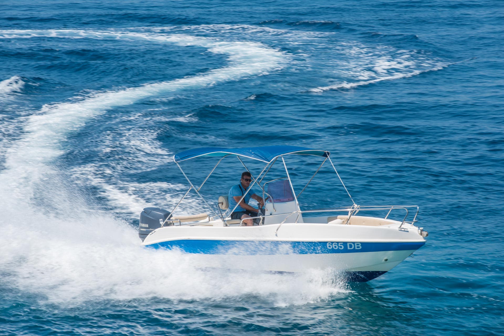 Rent a Speedboat Blue Max and explore Elaphiti Islands on your own 4 or 8 hours