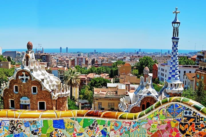 Barcelona Premium: Gothic, Montjuic, Sagrada Familia & Park Güell