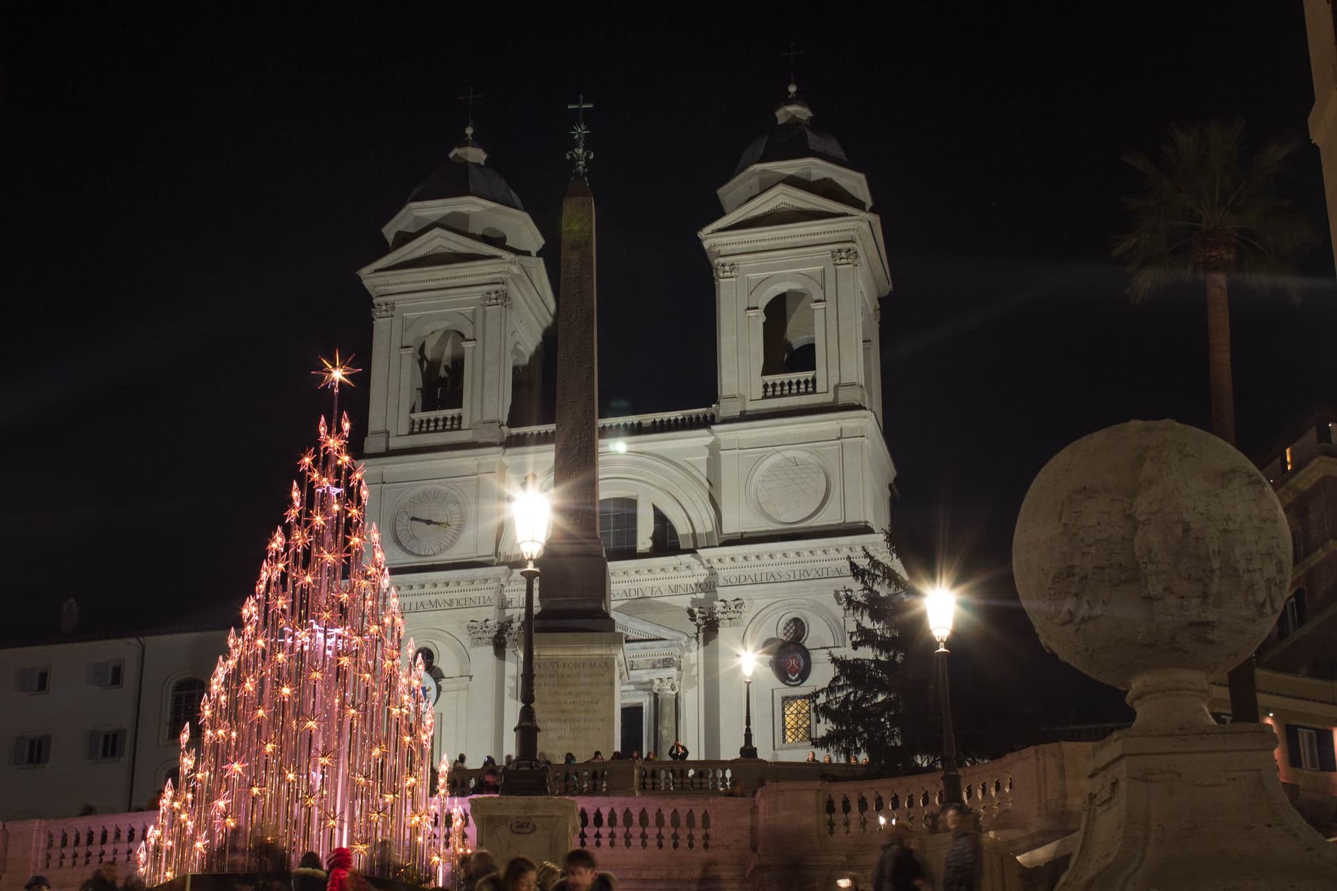 Christmas Walking Tour in Rome