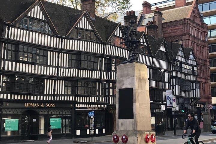 Charles Dickens Self-Guided Exploration Game in London City