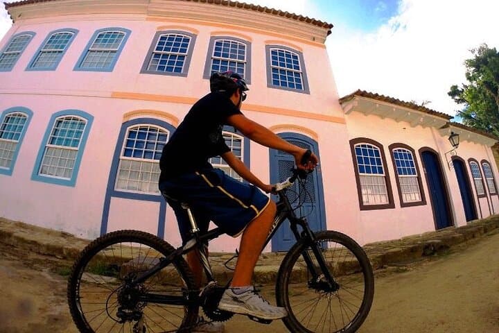 
Paraty: 2 - hour guided bike tour 