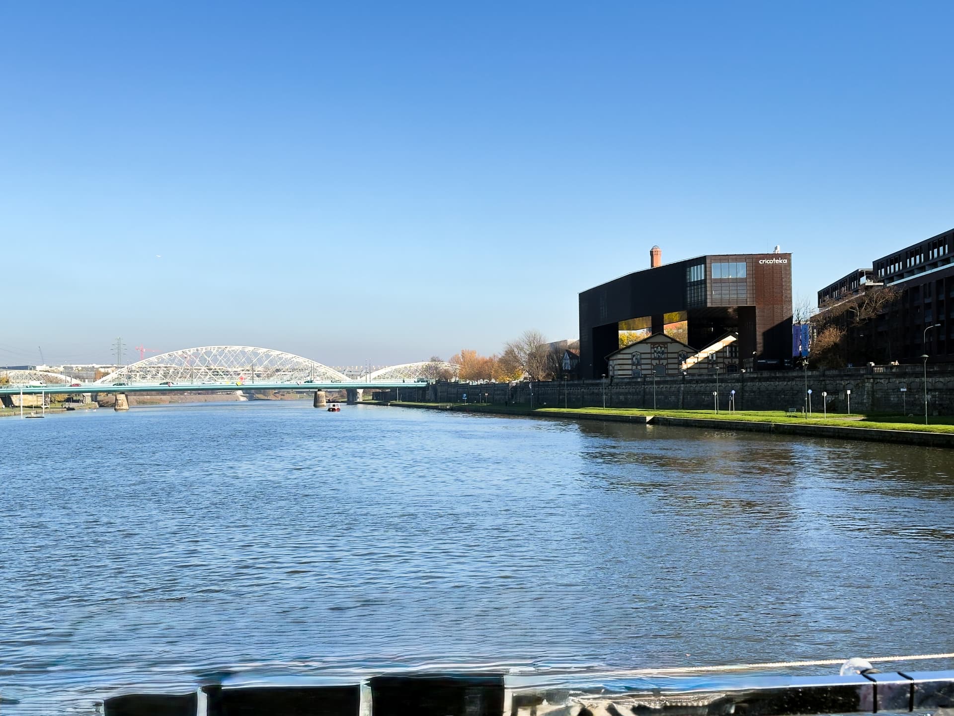 Krakow: River Cruise and Guided Visit to Schindler’s Factory