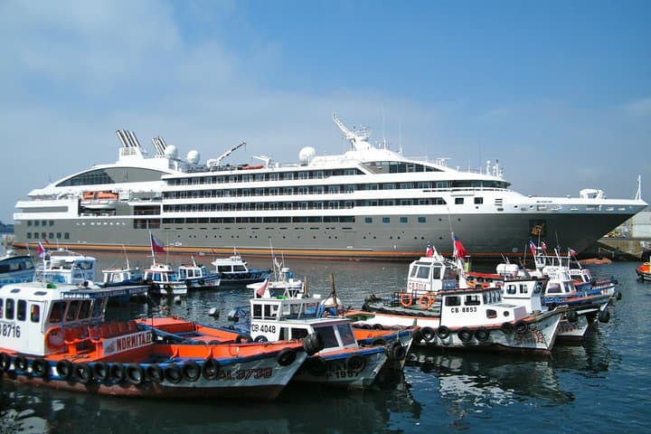 Pre or Post Valparaiso Cruise with Santiago City Tour and optional Vineyard