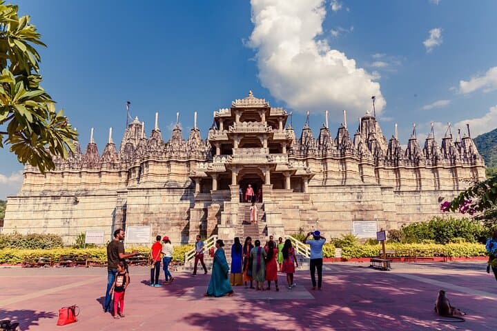 Jodhpur Drop with Ranakpur Temple & Kumbhalgarh Fort from Udaipur