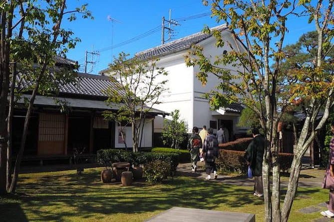Yuki-Tsumugi Authentic Kimono Craft Town Tour from Tokyo