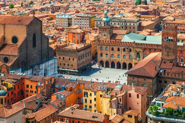 Self-Guided Exploration Tour of The Hidden Gems of Bologna
