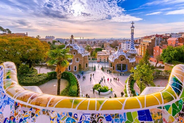 Gaudi's Masterpieces in Barcelona: Private Exploration Game