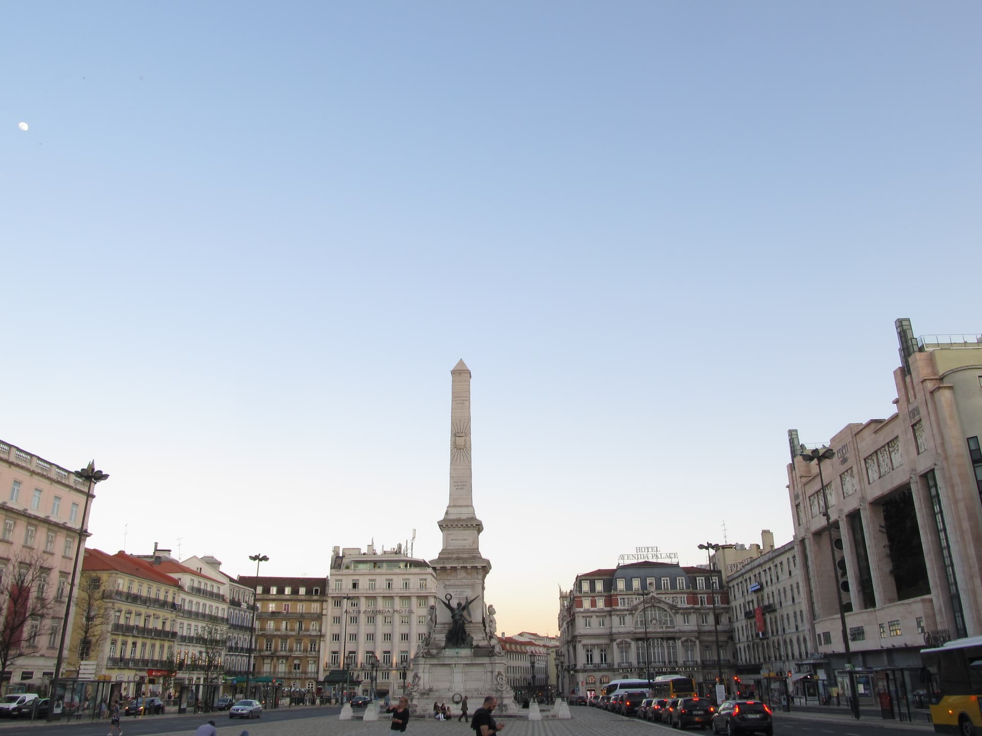 Private car transfer from Porto to Lisboa