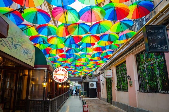 Bucharest Tour: The Old Town Hidden Gems Exploration Game (Union Square)