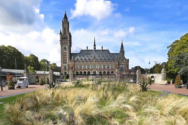 The Hague Private Walking Tour With A Professional Guide