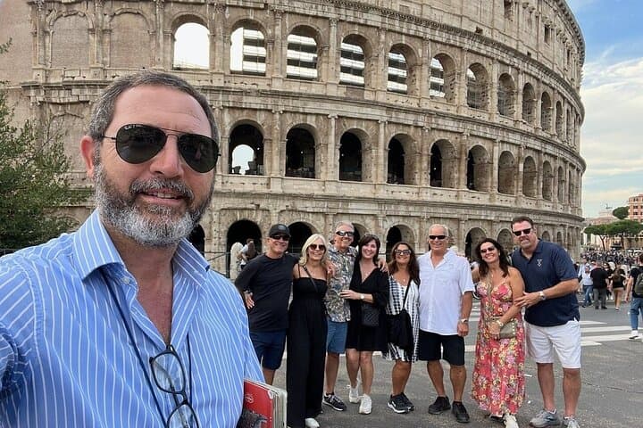 Rome's 12 Best Highlights Full Day Private Tour 