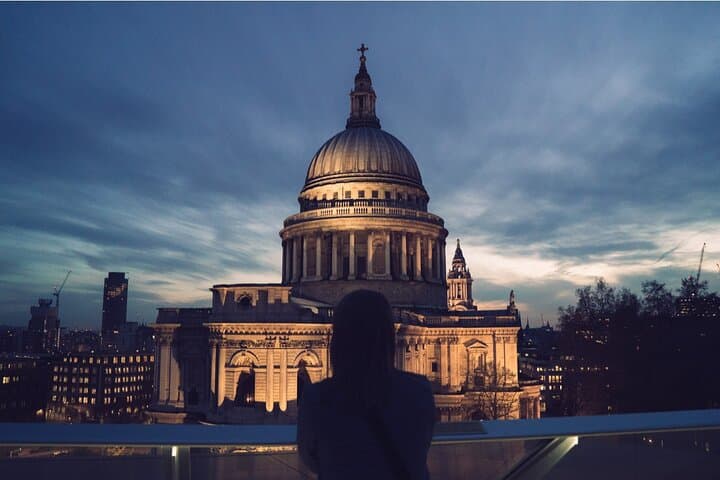 London Ghost Tour: Haunted Exploration Game (Green Park, Mayfair)