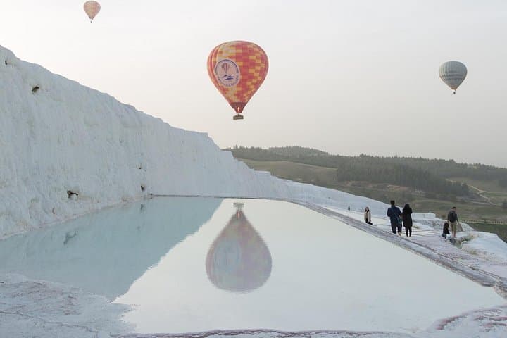 Pamukkale: Sunrise Balloon Flight Above Travertines & Ruins