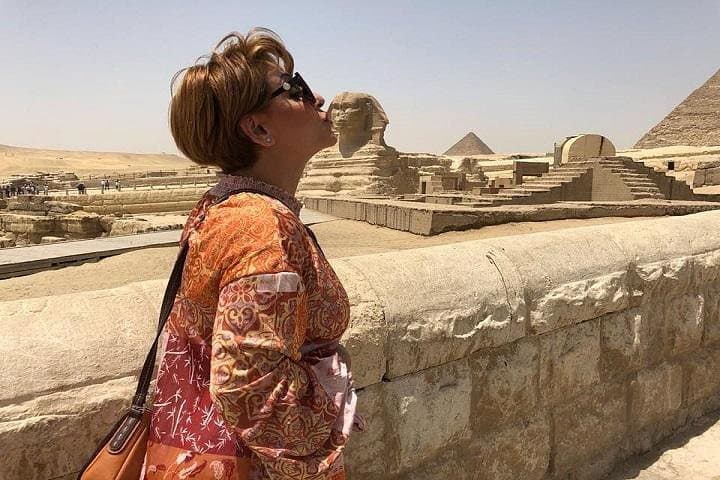 Private Tour To Pyramids of Giza Sphinx Valley Temple