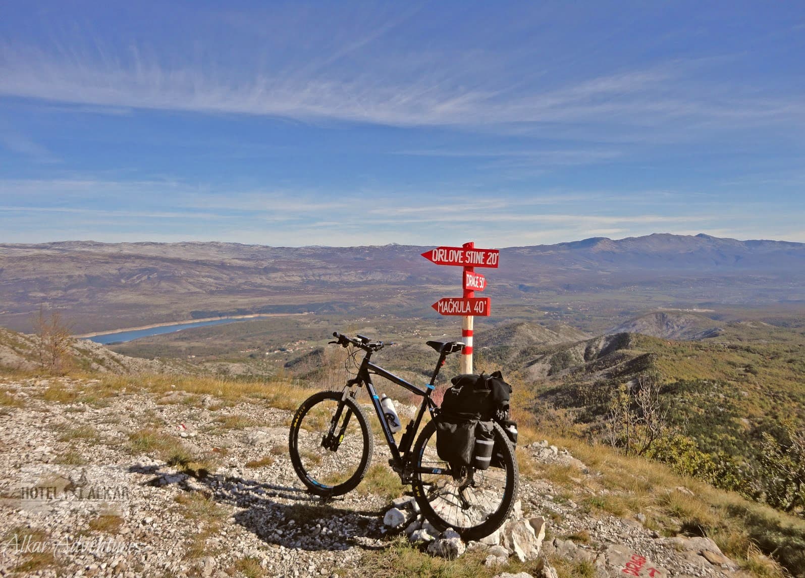 Extreme Svilaja Mountain Bike Tour from Split