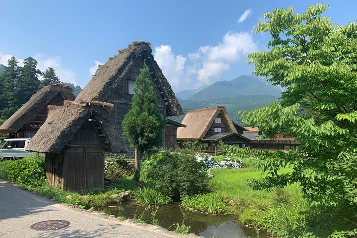 Shirakawa-go UNESCO Village Half-Day Guided Walking Tour