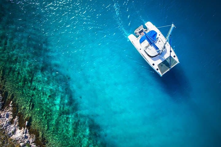 Semi Private Lobster & Champagne Luxury Catamaran Cruise
