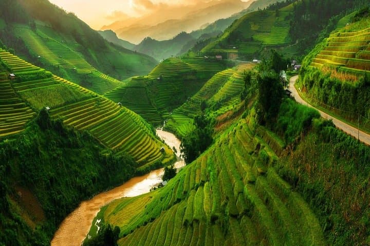 Sapa tour 2days trekking Ta Van & Cat Cat village