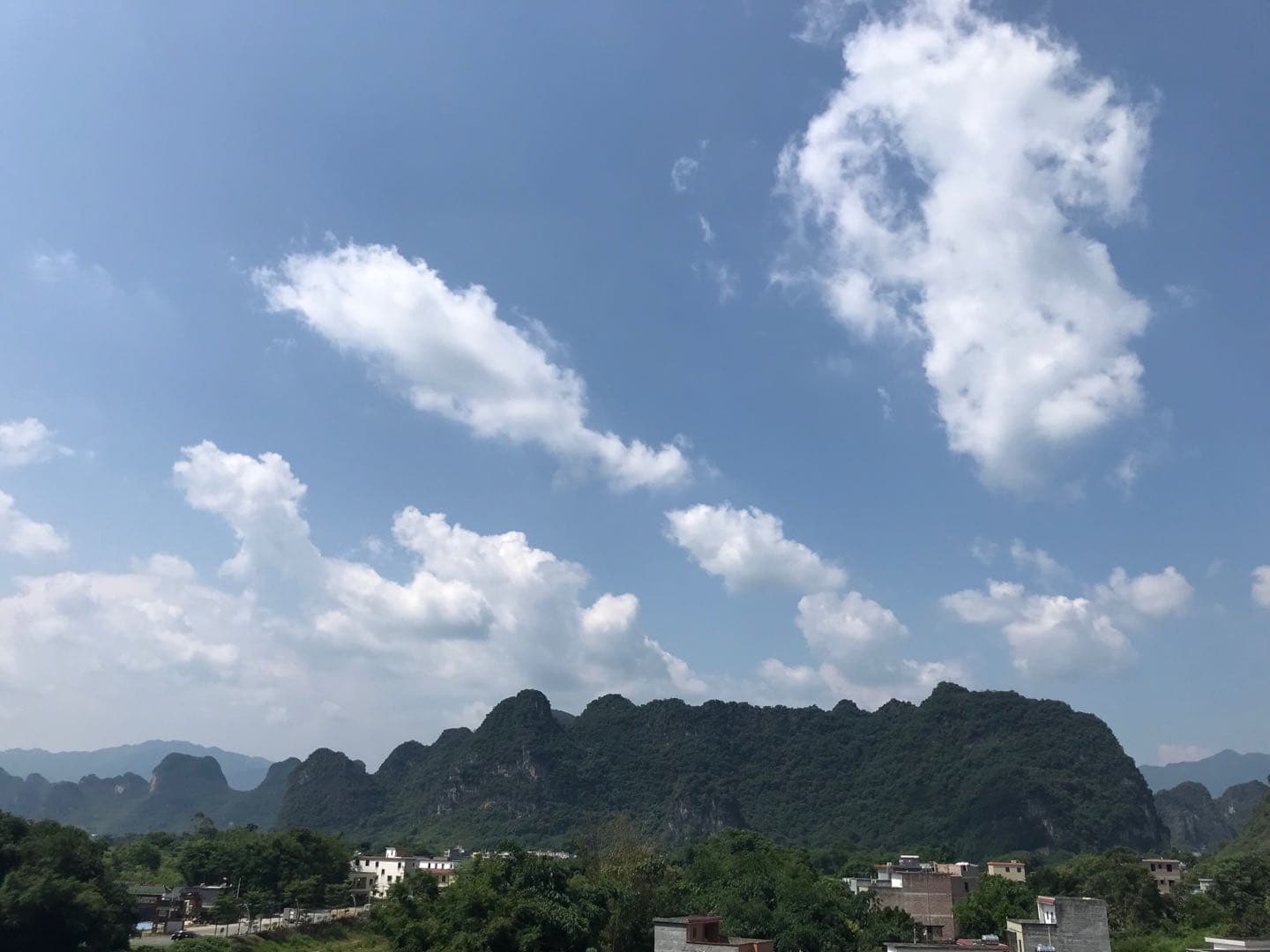Corridor of Peaks in Western Yingde Private Hiking Day Tour from Guangzhou 