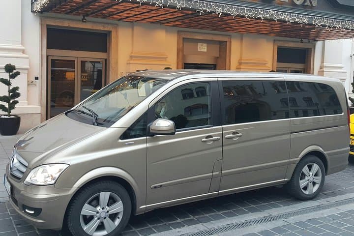 Budapest Private Transfer to/from Zagreb