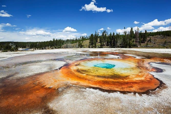 Private 7-Day Camping Tour: Bryce Canyon, Salt Lake City, Grand Tetons, Yellowstone, Rocky Mountains and Valley of Fire from Las Vegas