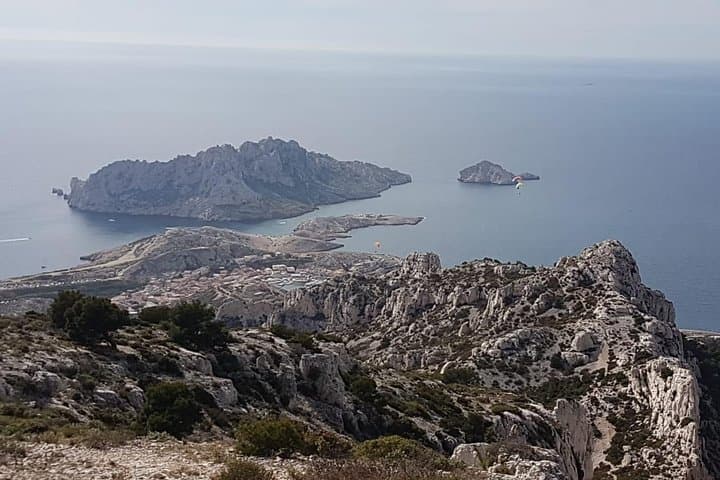 Panoramic Hiking on Marseille from Les Calanques