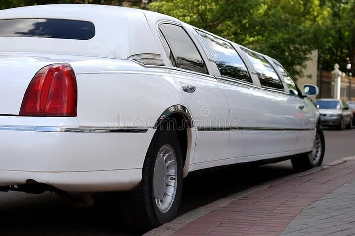 Beauvais Airport (BVA) to Paris City Private Transfer