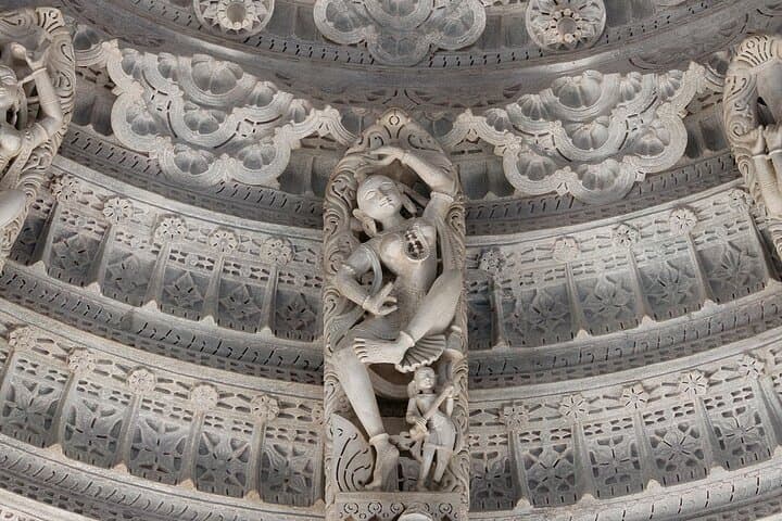 A Day Trip to Ranakpur Temple & Kumbhalgarh from Jodhpur