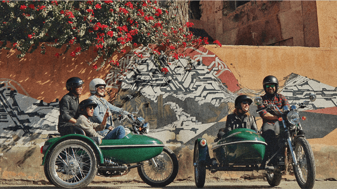 ½ Day : Desert Ride on Vintage Sidecar Moto | Private & Luxury