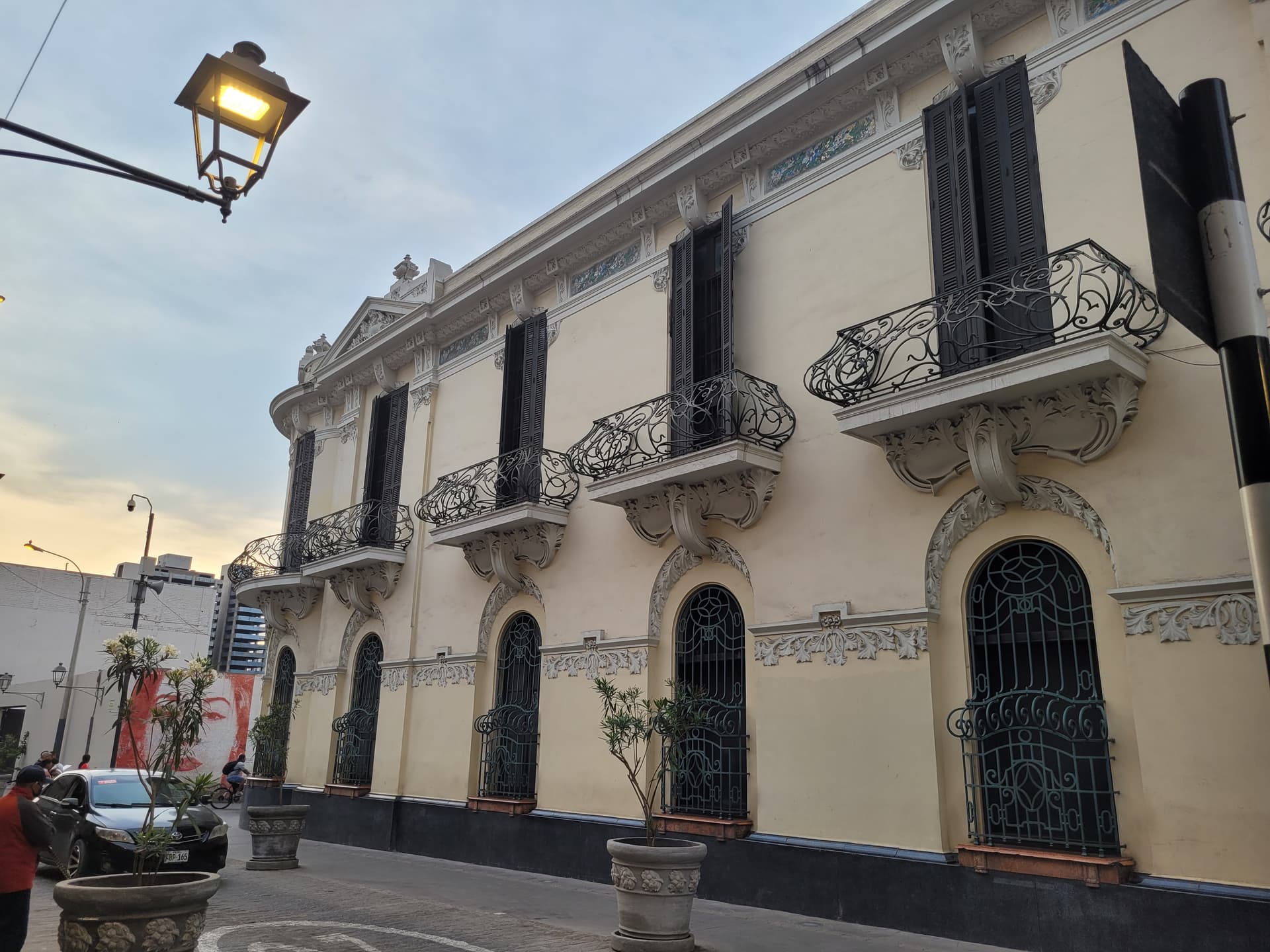 Small-Group Heritage Homes of Lima