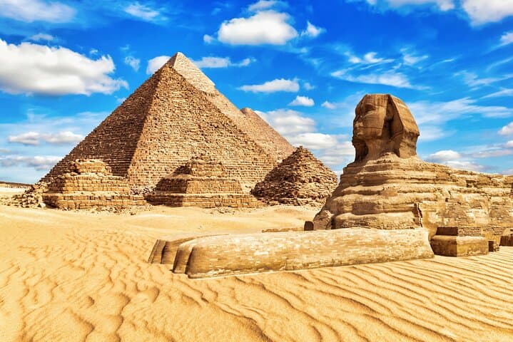 Pyramids of Giza & Egyptian Museum Day Tour from Sharm El Sheikh