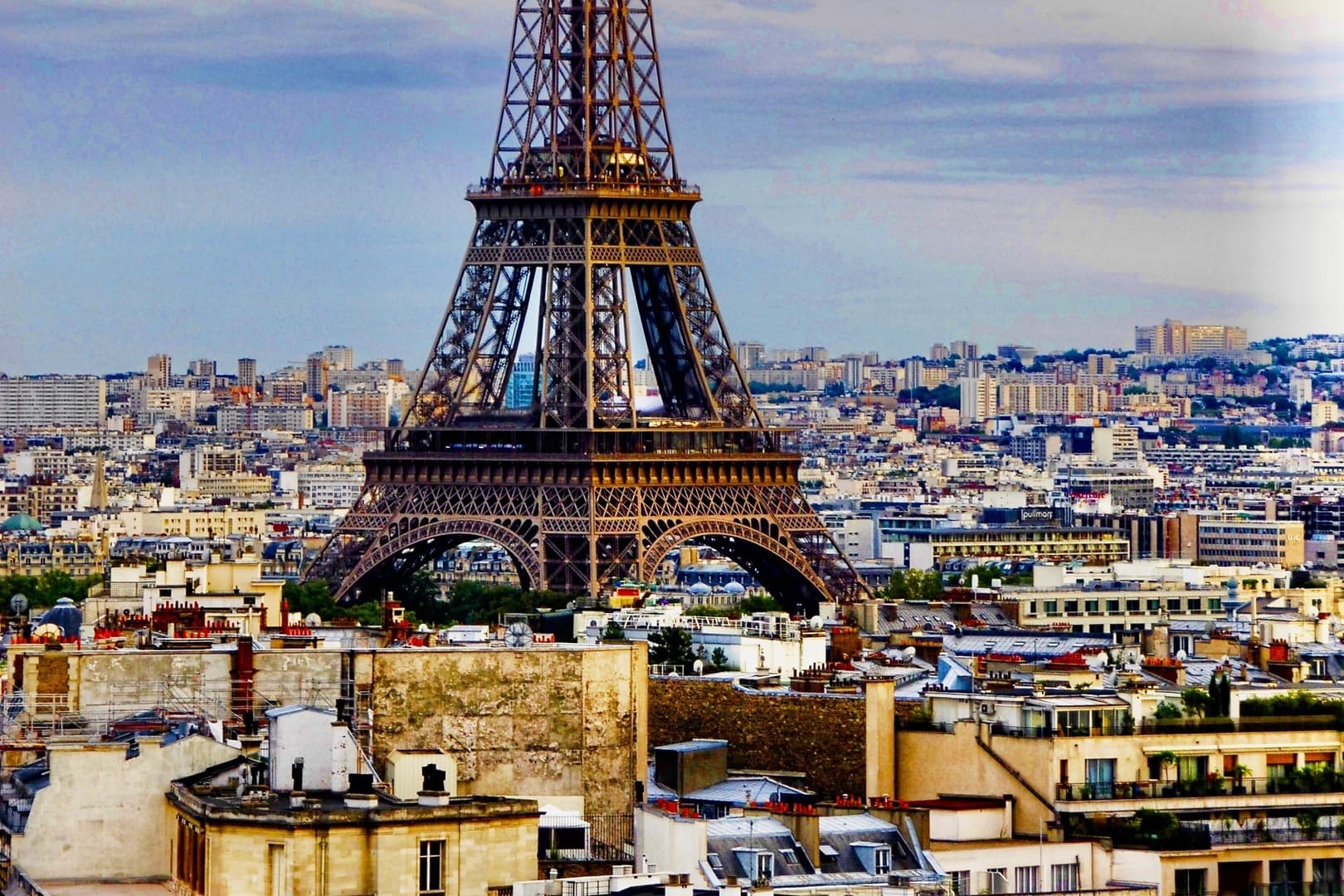 Paris: Small-group Seine River Cruise & Eiffel Tower Skip-the-Line Visit