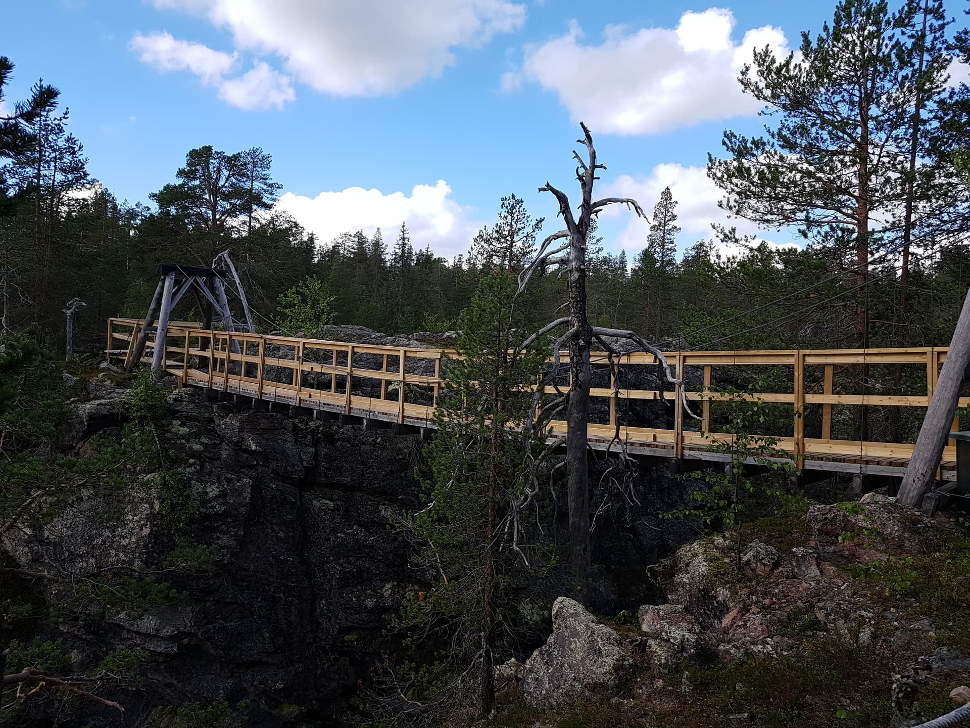 Hike Across the Devil’s Gorge