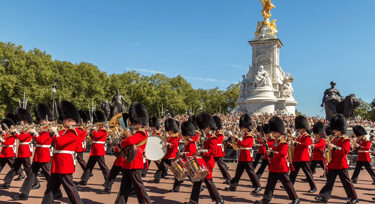 Royal London & Royal Palaces Walking Tour