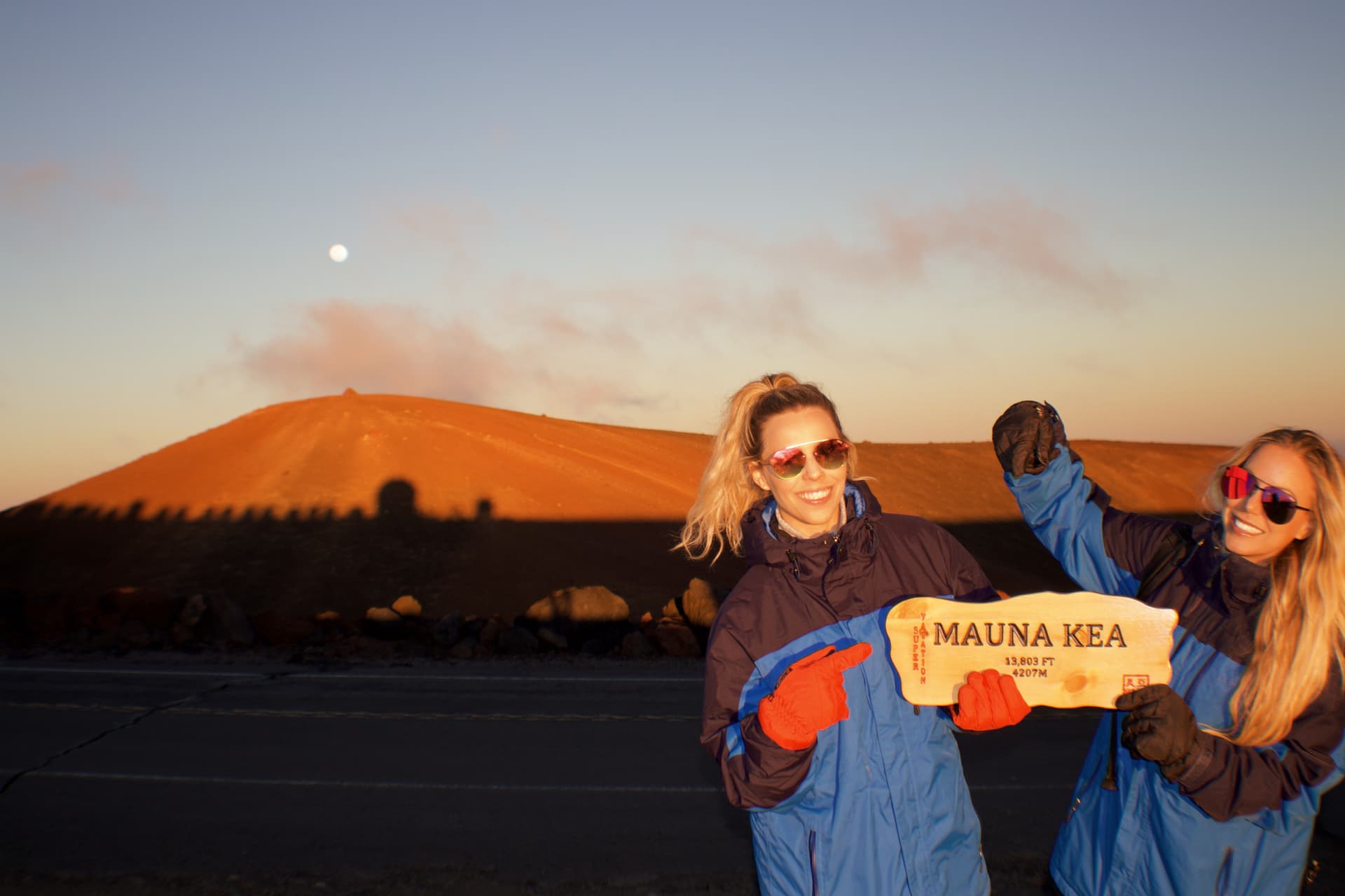 Stars and Sunset Small-Group Mauna Kea Summit Adventure+Free Astro Photos