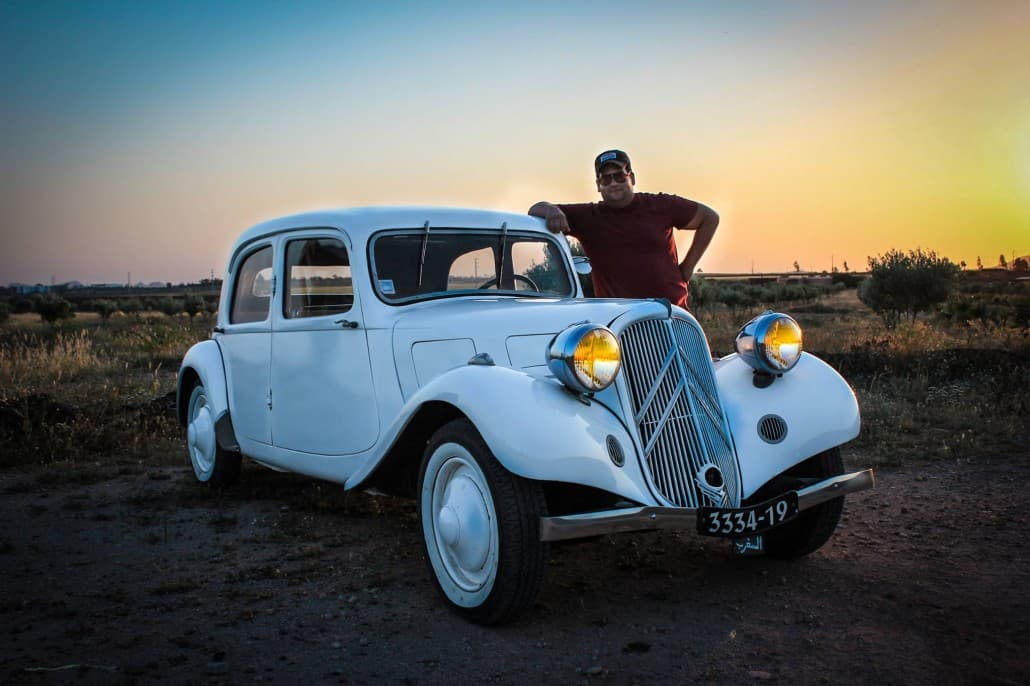 ½ Day : 1930’s Gentelman Vintage Car Ride & Camel Ride in Mythical Palm Groves | Private & Luxury