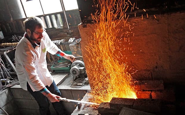 Make Your Own Knife with an Experienced Swordsmith in Gifu, Near Kyoto