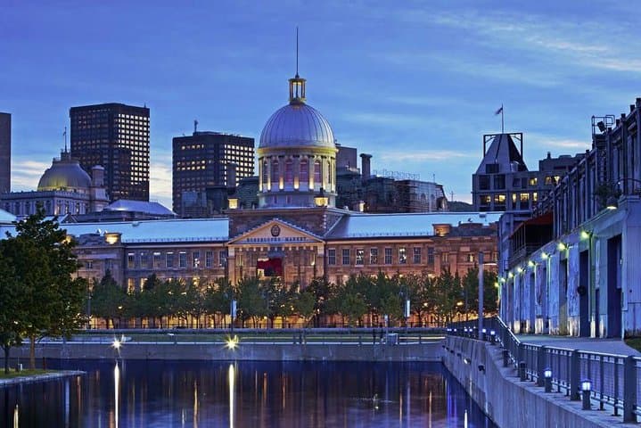 Private Old Montréal Walking Tour