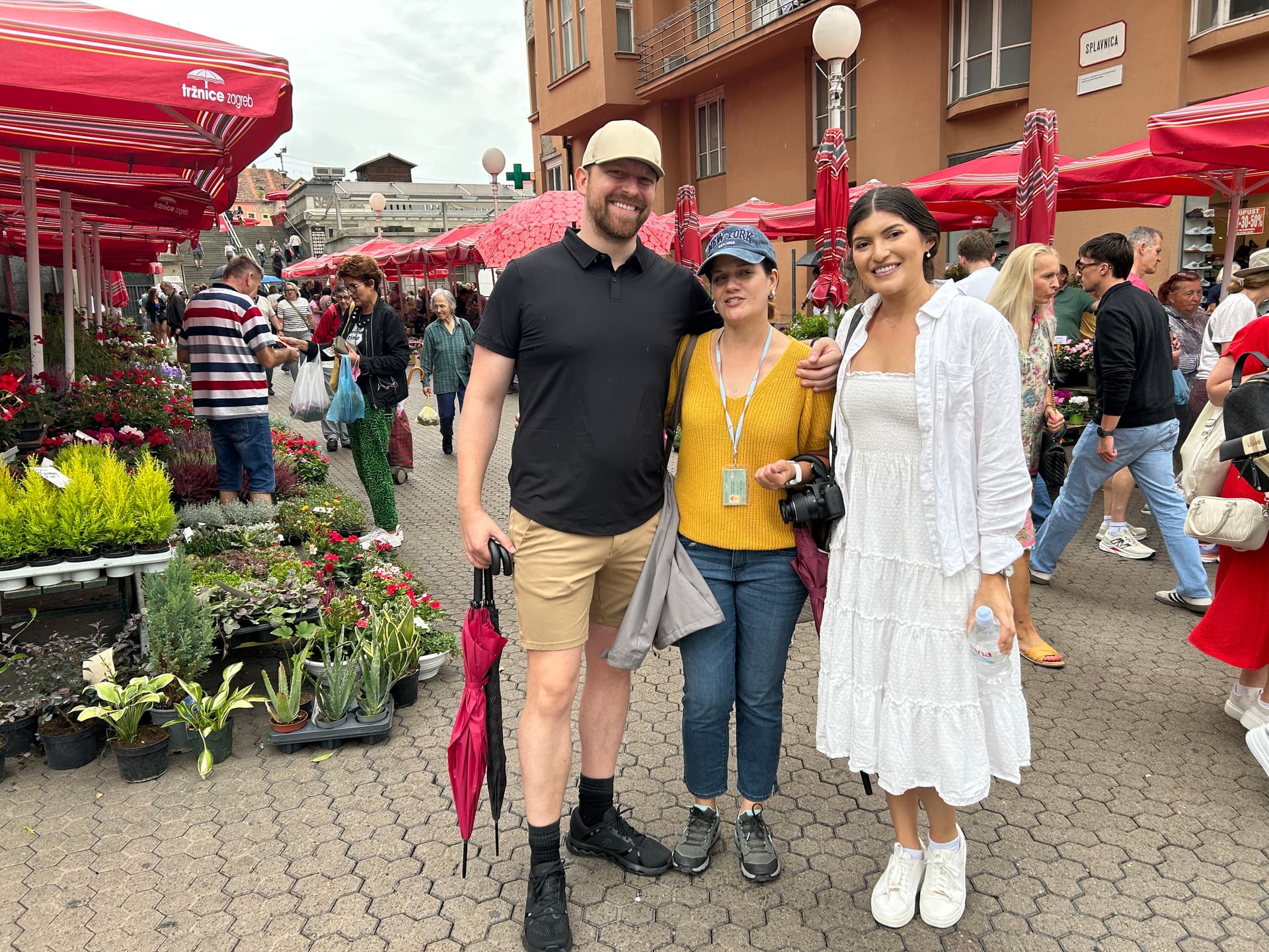 Private Zagreb Walking Tour with WWII Tunnels and Funicular Ride