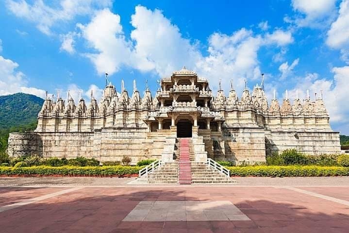Private Tour to Rankpur Jain Temple from Jodhpur with Udaipur Drop